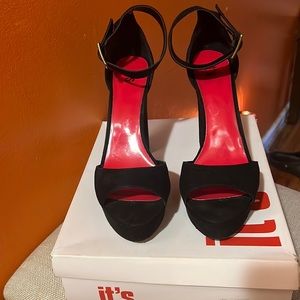 Black thick heel and open toe.size 10